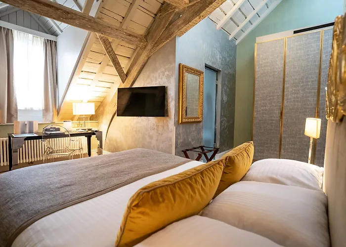Classic Double Room